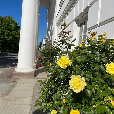 Apartman Maximus - Gartenidylle & Morgensonne Auf Ruegen Putbus