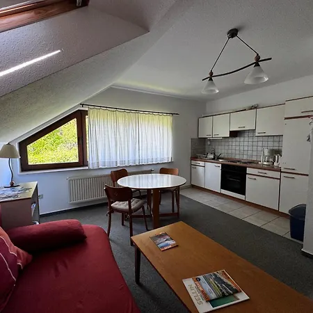 Lotz Mit Drei In Auf Ruegen 아파트