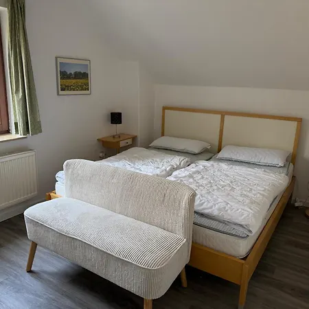 아파트 Lotz Mit Drei In Auf Ruegen 푸트버스