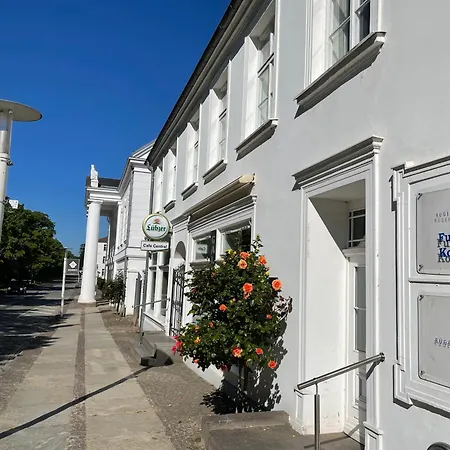 Lotz Mit Drei In Auf Ruegen Putbus